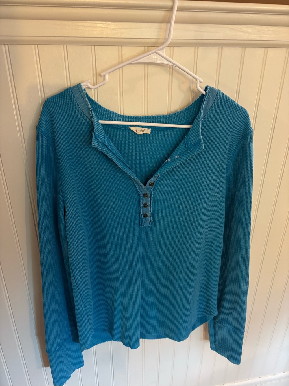 LA MIEL Teal Long-Sleeve Waffle Henley